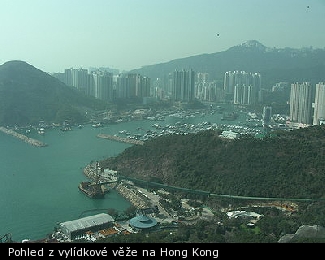 Pohled z vylídkové věže na Hong Kong